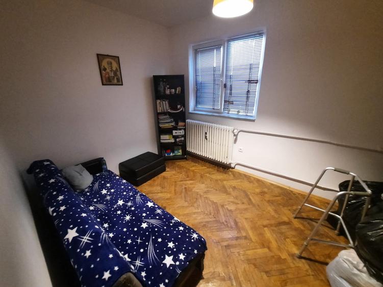 Apartament cu 2 camere, zona Podu Ros