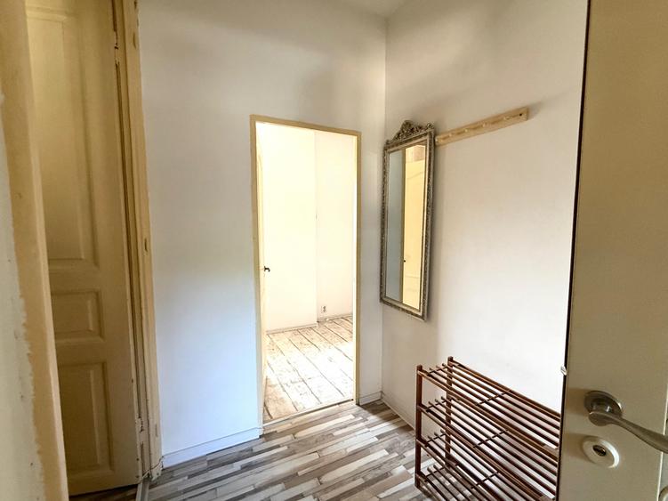 Casa cu 4 camere+curte de inchiriat pe Strada Odoarei, rezidential sau comercial