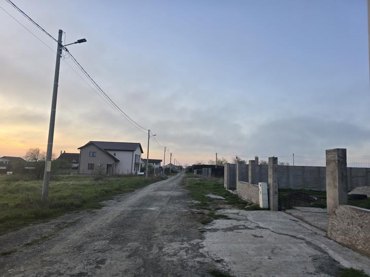 Teren de vanzare in Tuzla zona castelul de apa