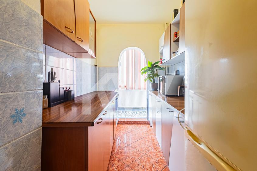 Apartament 3 camere de vanzare -Bartolomeu