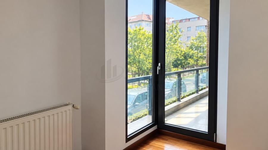 REA1029776 Birou 2 camere, 1 terasă, Herăstrău, sat Francez