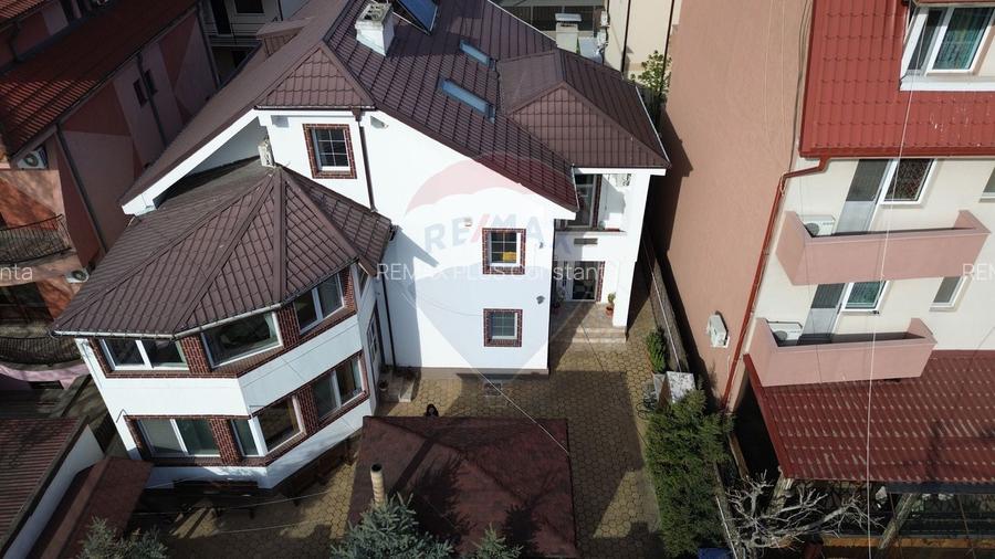 Pensiune de vanzare in Eforie Nord , Marea Neagra 300 mp teren - 23
