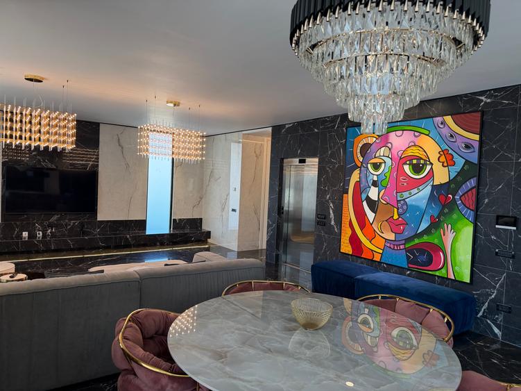 Penthouse în bloc nou boutique,500mp terase,2 parcări incluse