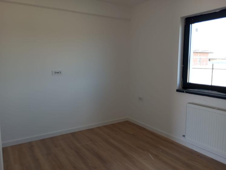 Casa individuala, la cheie, sat Dumbraveni, comuna Balotesti, str. Lahovari 90G