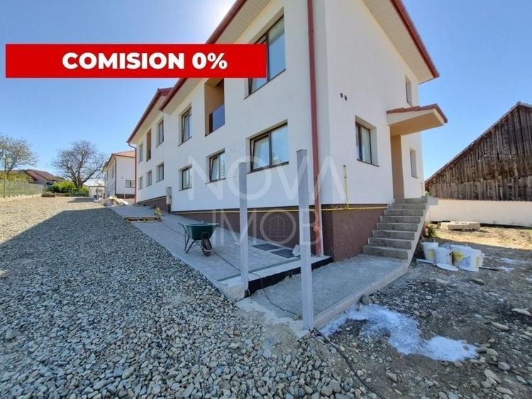 Casa tip duplex, la alb - Sura Mica - COMISION 0