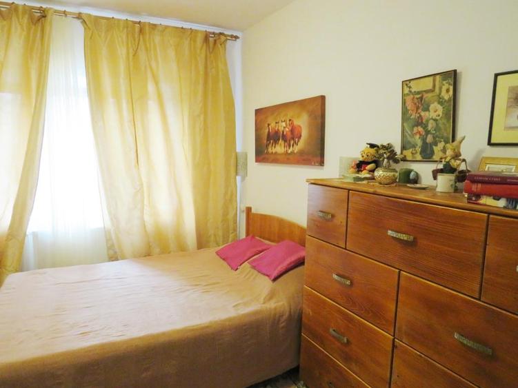 Vanzare 3 case moderne + 3 anexe si 2000 mp teren gradina, pomi in Tuzla la mare