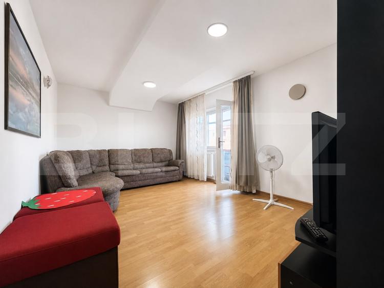 Apartament 2 camere, decomandat, etaj 3, cărămidă, între Piață și Kogălniceanu