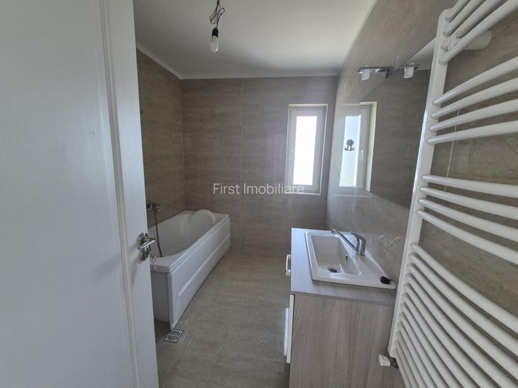 Vila cu 5 camere,3 bai,curte 500 mp - 5