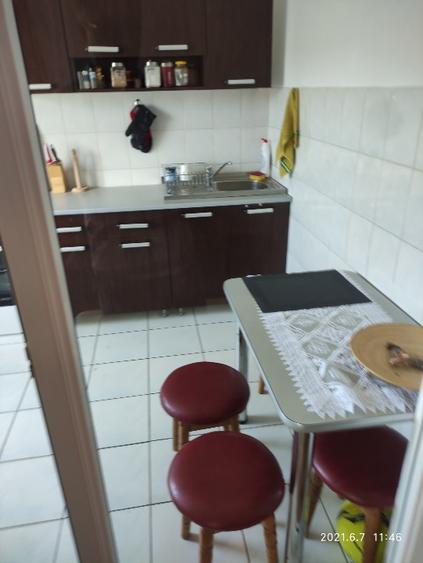 Inchiriez apartament cu o camera in cartierul Manastur str.Balea