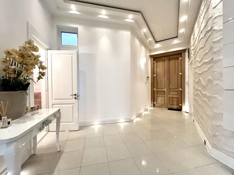 Apartament 3 camere, elegant si spațios, lângă parc, zona Centrala