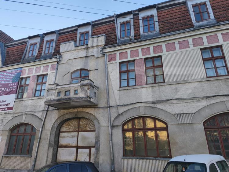 Spatiu multifunctional, zona ultracentrala, 1883mp, Siret