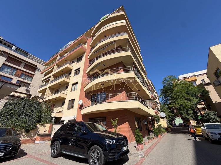 Apartament de închiriat / 3 camere lux *144m*  / Herastrau - 32