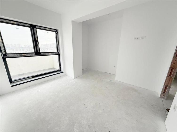 Apartament INTABULAT 3 camere cu balcon si parcare pe Doamna Stanca