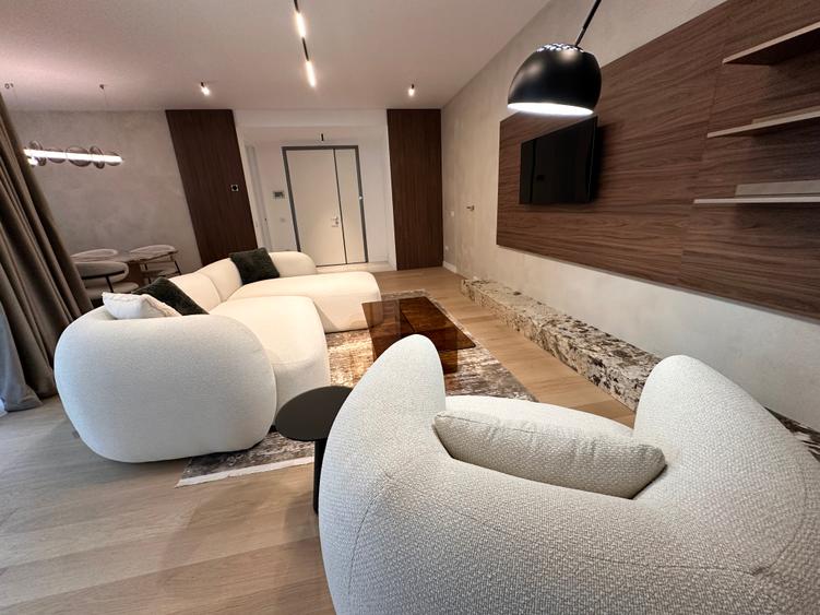 Kiseleff 4 camere finisat super Lux