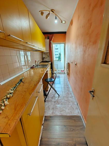 Apartament 1 Camera decomandat, etaj 3, plan 2 bld. Poitiers!