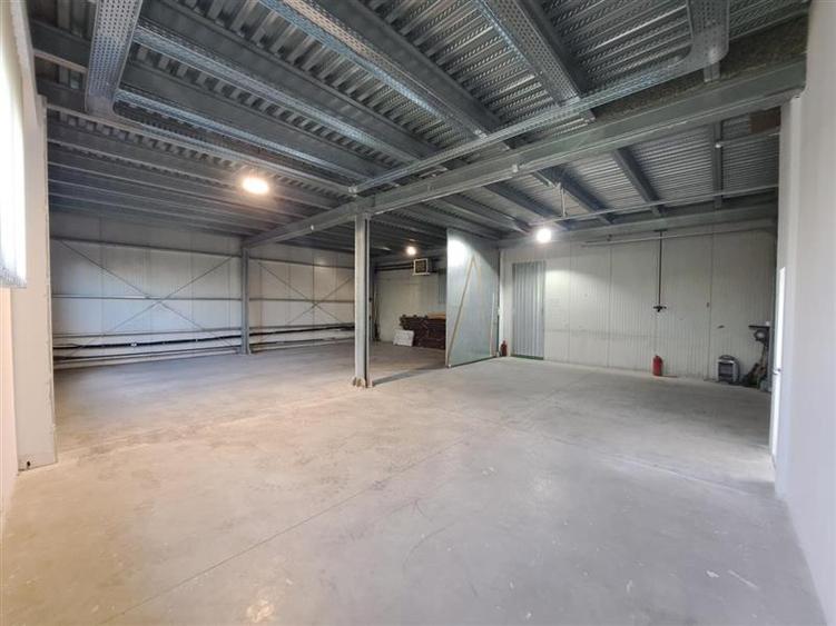 Hala/Spatiu Birouri, 275 mp utili, situata in zona Aeroportului!