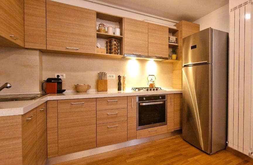Baneasa- Aleea Privighetorilor 3 camere/ garaj