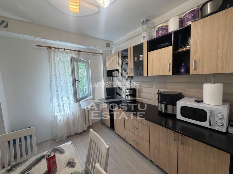 Apartament cu 3 camere de vânzare , etajul 2 , Zona Lipovei, Timisoara - 9