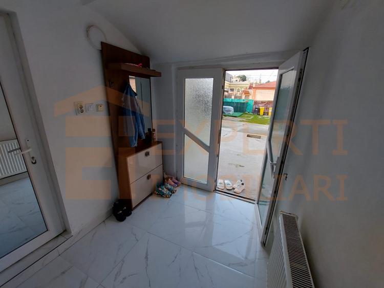 Casă cu 2 camere de închiriat în zona centrală – mobilată, utilată