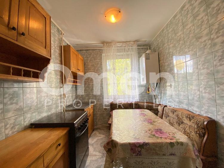 Apartament cu 2 camere, etaj intermediar, 50 mp, zona Bizo