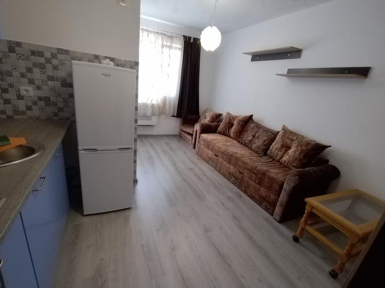 INCHIRIEZ 1 camera,recent renovata, zona Terezian