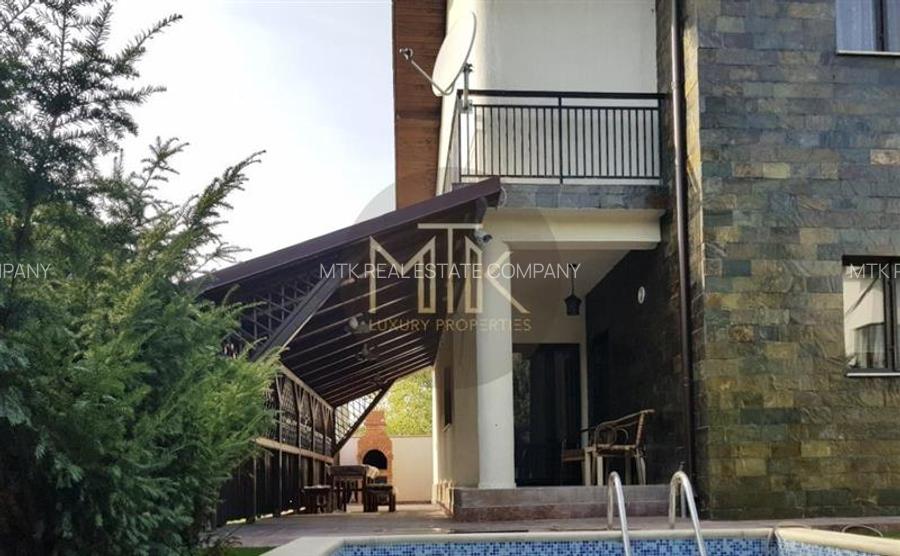 Vila moderna cu piscina I  Pipera I 2 Locuri de parcare - 30