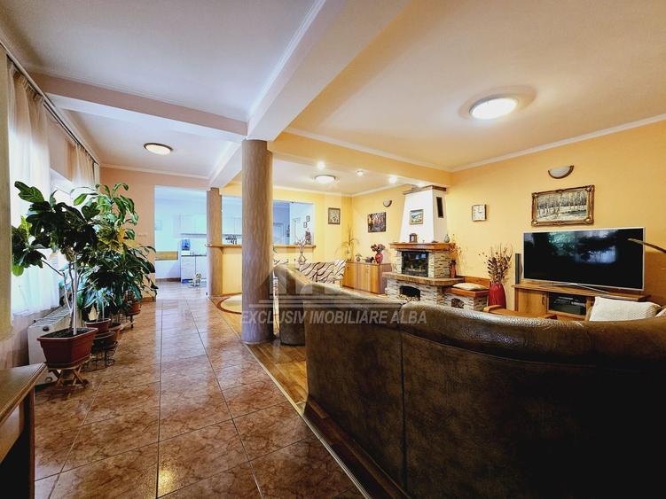Casa in regim cuplat | 240 mp | 912 mp teren | Mobilata | Lipoveni