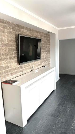 Apartament 3 camere 70mp Central finisat, mobilat si utilat modern 129.000eur