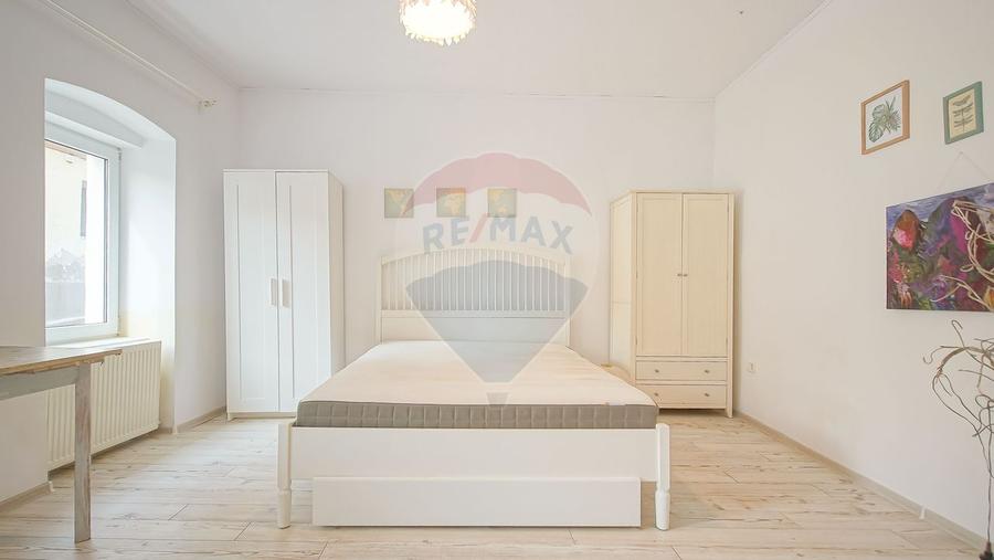 Apartament 3 camere cochet, renovat, Centrul Istoric
