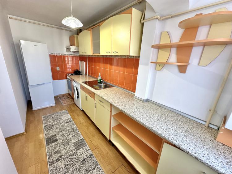 Apartament I 3 camere I decomandat I Cetate Spital I mobilat I