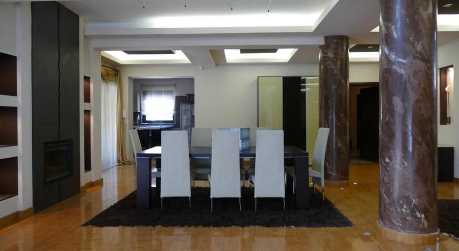 VILA EXCLUSIVISTA CU PISCINA - EROU IANCU NICOLAE