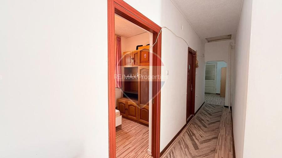 Casă de vânzare | 5 camere| Teren 428 mp | Voluntari, lângă Școala 1 - 17
