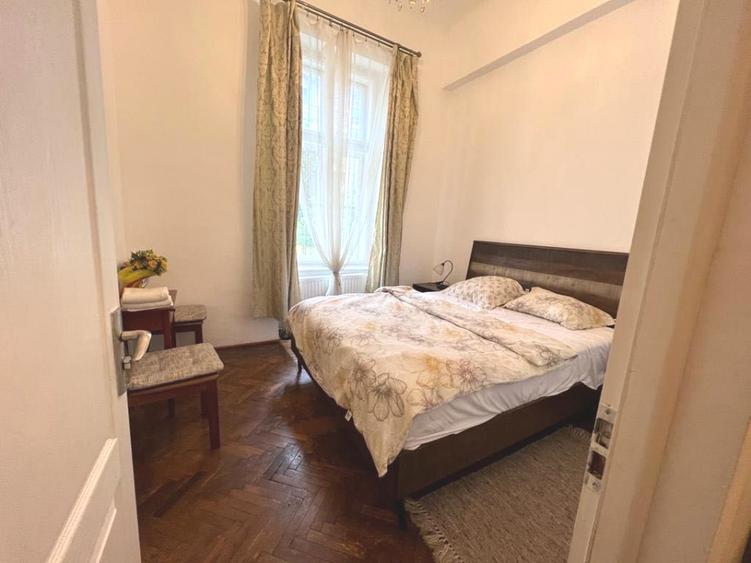 Apartament ultracentral de 4 camere in Piata Mare
