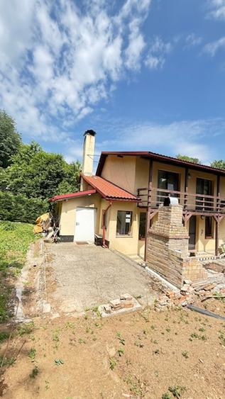 ZONA PARC - Valea Rosie (sus) casuta + vila cu teren 834mp finisate!