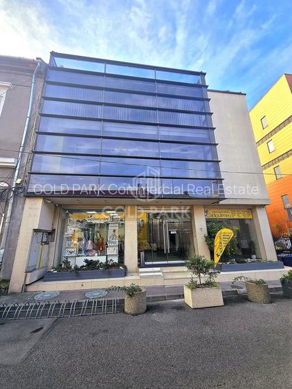 Cladire de Birouri- Zona Ultracentral- Suprafete intre 38 si 270 mp - 31