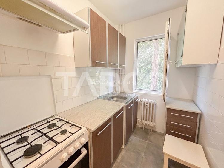 Apartament 2 camere de vanzare etaj 2 in zona retrasa Cartier Manastur - 4
