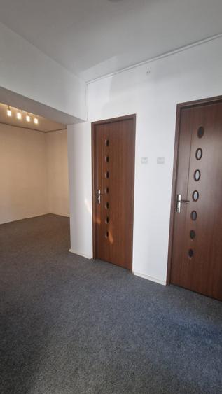UNIVERSITATE - proprietar, BLOC 1980, AP 4 camere decomandat