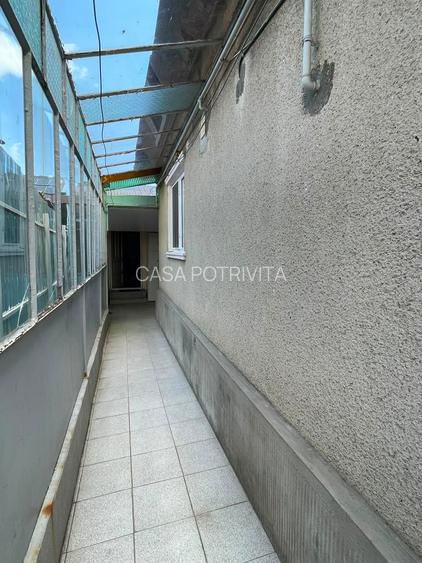 Coiciu, casă cu 3 camere, bucatarie, două bai, liberă imediat - 21