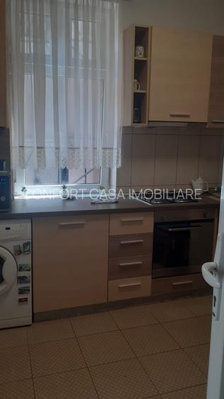 Inchiriere 3 camere in vila - 2