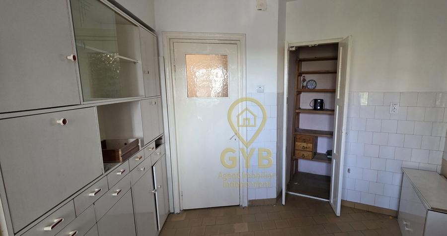 Apartament cu 2 camere spațios, decomandat, Bvd. Dacia