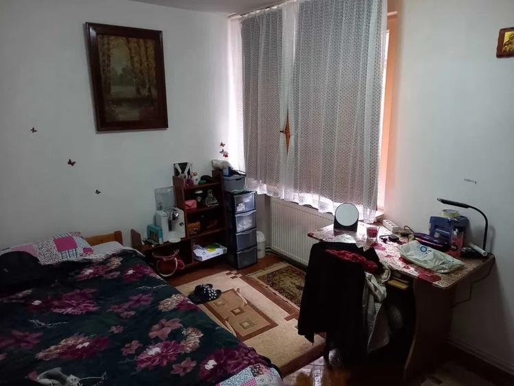 De vanzare apartament cu 4 camere in Tudor