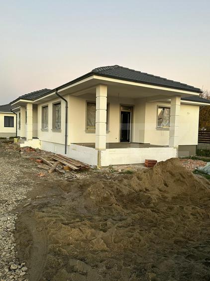 Casă modernă pe un singur nivel, 118 mp utili, în cea mai bună zonă a orașului.