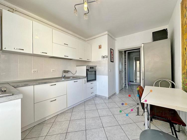 Apartament 2 camere cu strurctura generoasa, Zona Sanpetru