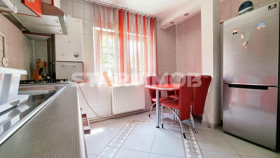 Garsoniera mobilata str Carpatilor zona Judetean