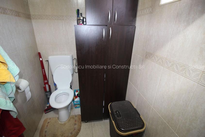 CASA-ZONA MEHALA CU DOUA FRONTURI - 17