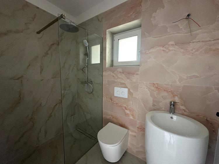 Casa Duplex 107 mp, 4 camere| teren 370  mp| zona Sebeș
