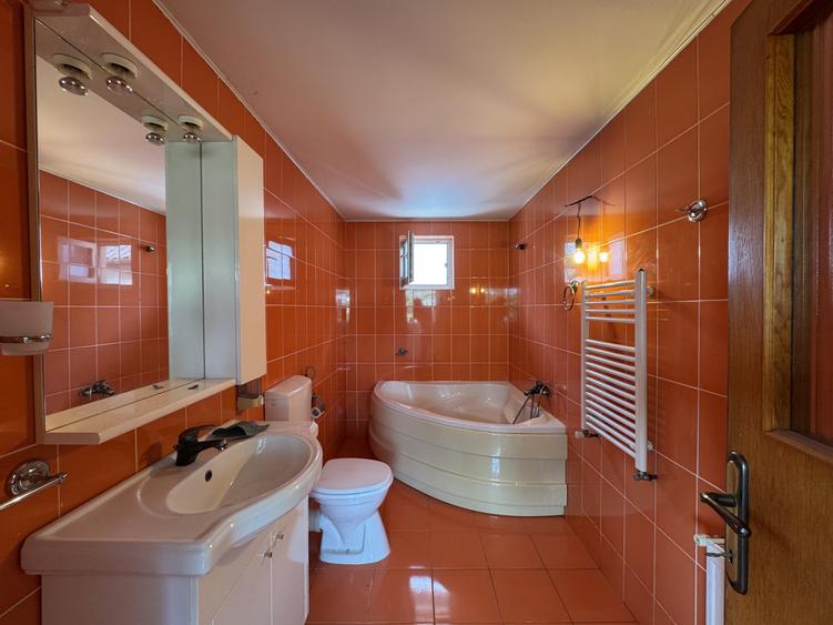 Casa individuala P+1 Chiajna, langa padure, 5 camere, garaj dublu, utilitati