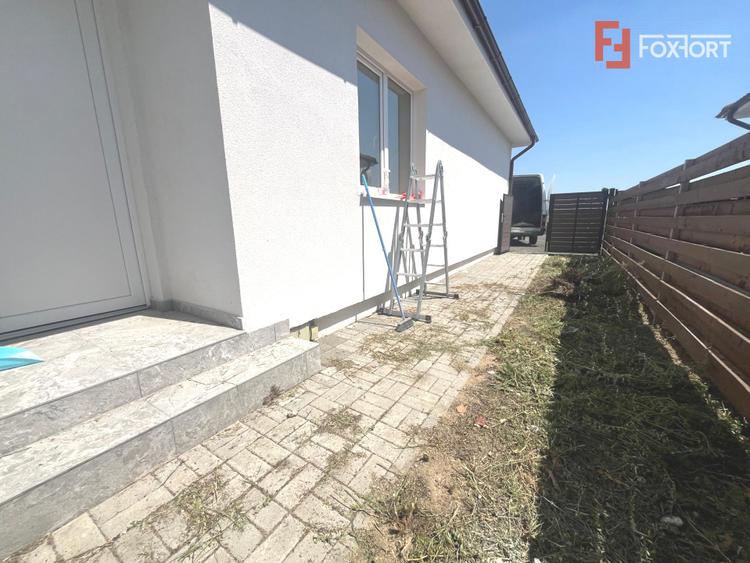 Duplex cu 4 camere parter Mosnita Noua