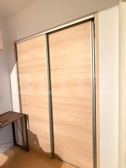 Apartament cu 3 camere de vânzare, Garaj subteran, zona Centrala