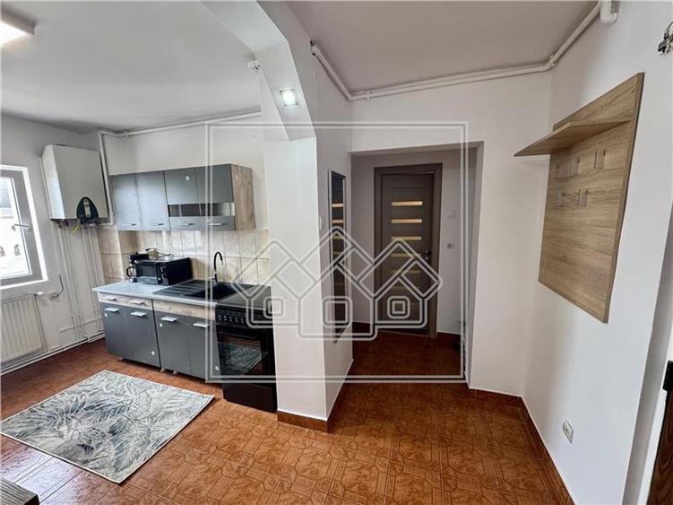 Apartament de inchiriat in Sibiu - 2 camere - decomandat zona buna